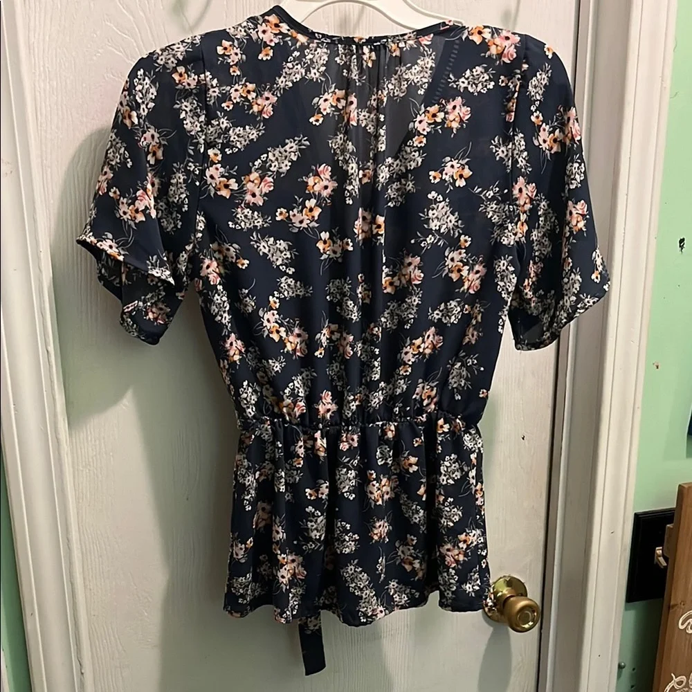 Sienna Sky Blue Floral Blouse with Puff Sleeves - Picture 3 of 4